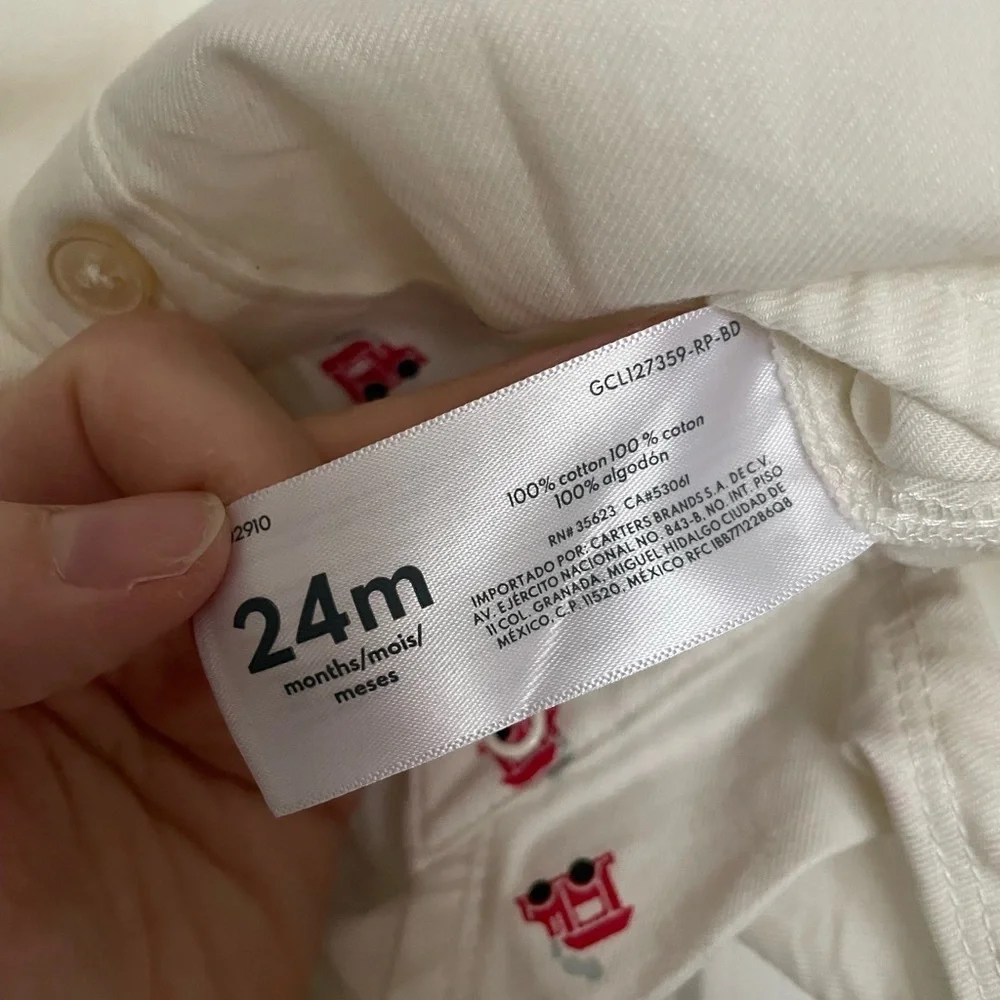 OshKosh B'gosh Cream Bodysuit with Red Train Design NWT size 18-24 months